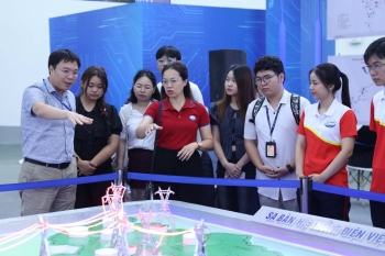 Đại học Thủy Lợi hỗ trợ sinh viên ngành Thương mại điện tử như thế nào?